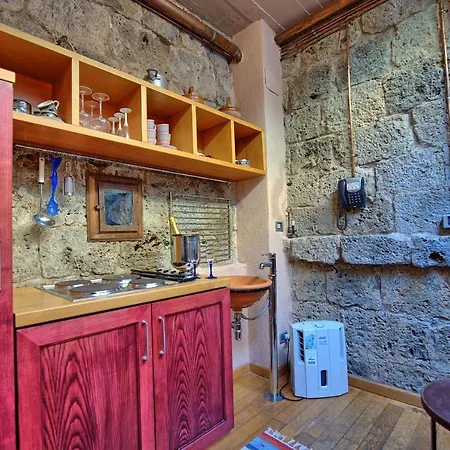 Apartament Sleeps 3 With Wifi