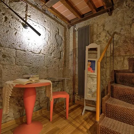 Sleeps 3 With Wifi Apartament *